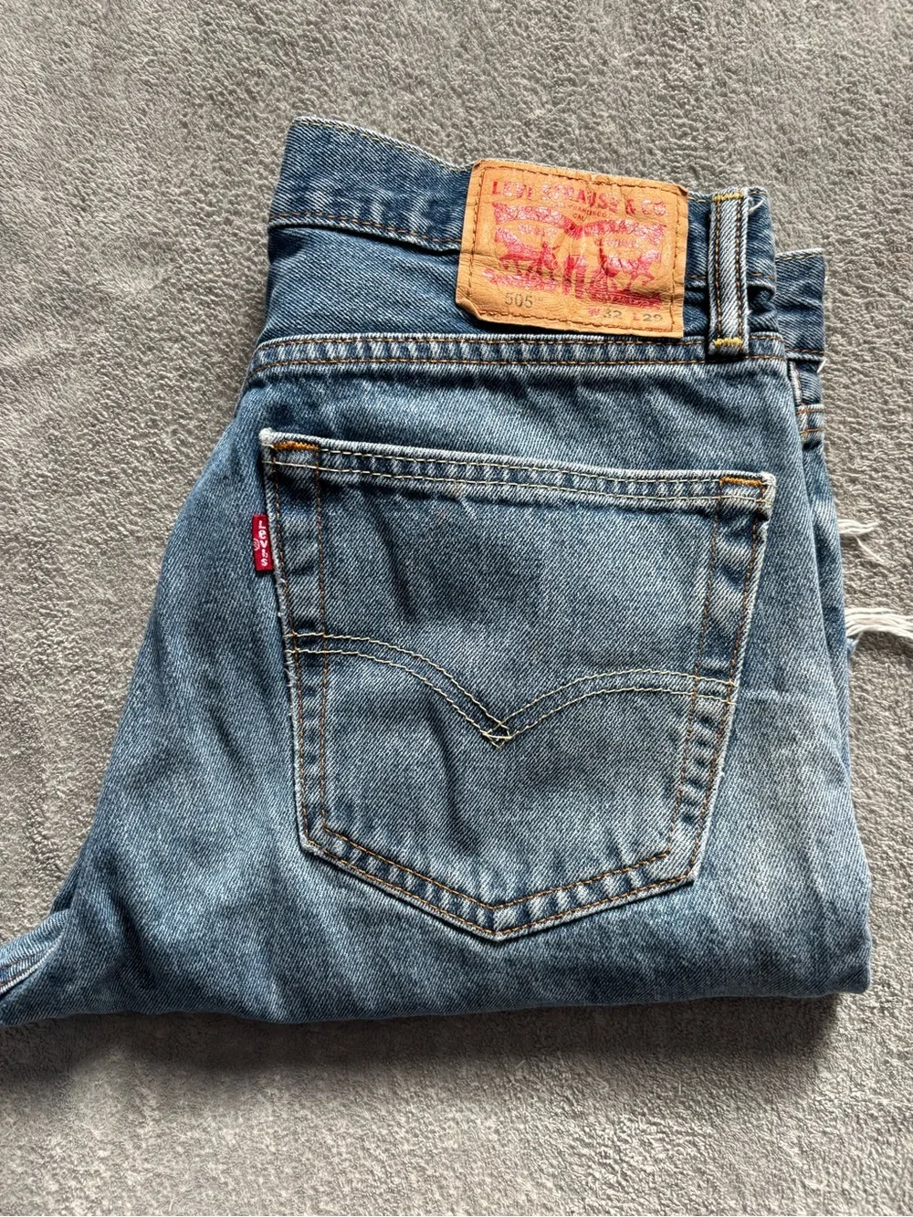 Levi’s 505 Cutoff Jean Shorts Men’s 32x29 Light Wash Denim USA Classic 5 Pocket